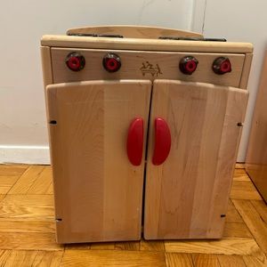 Toddler wood toy stove
